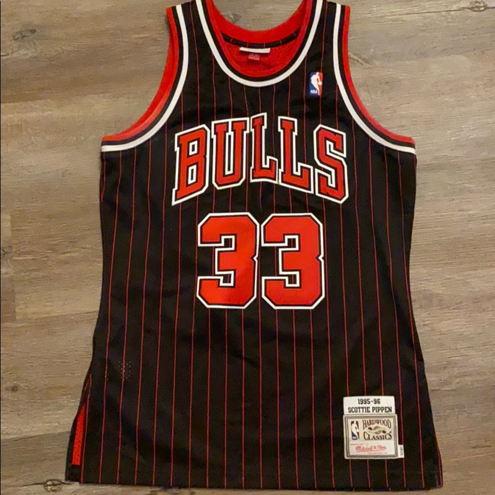 Bulls Scottie Pippen hardwood classic jersey
